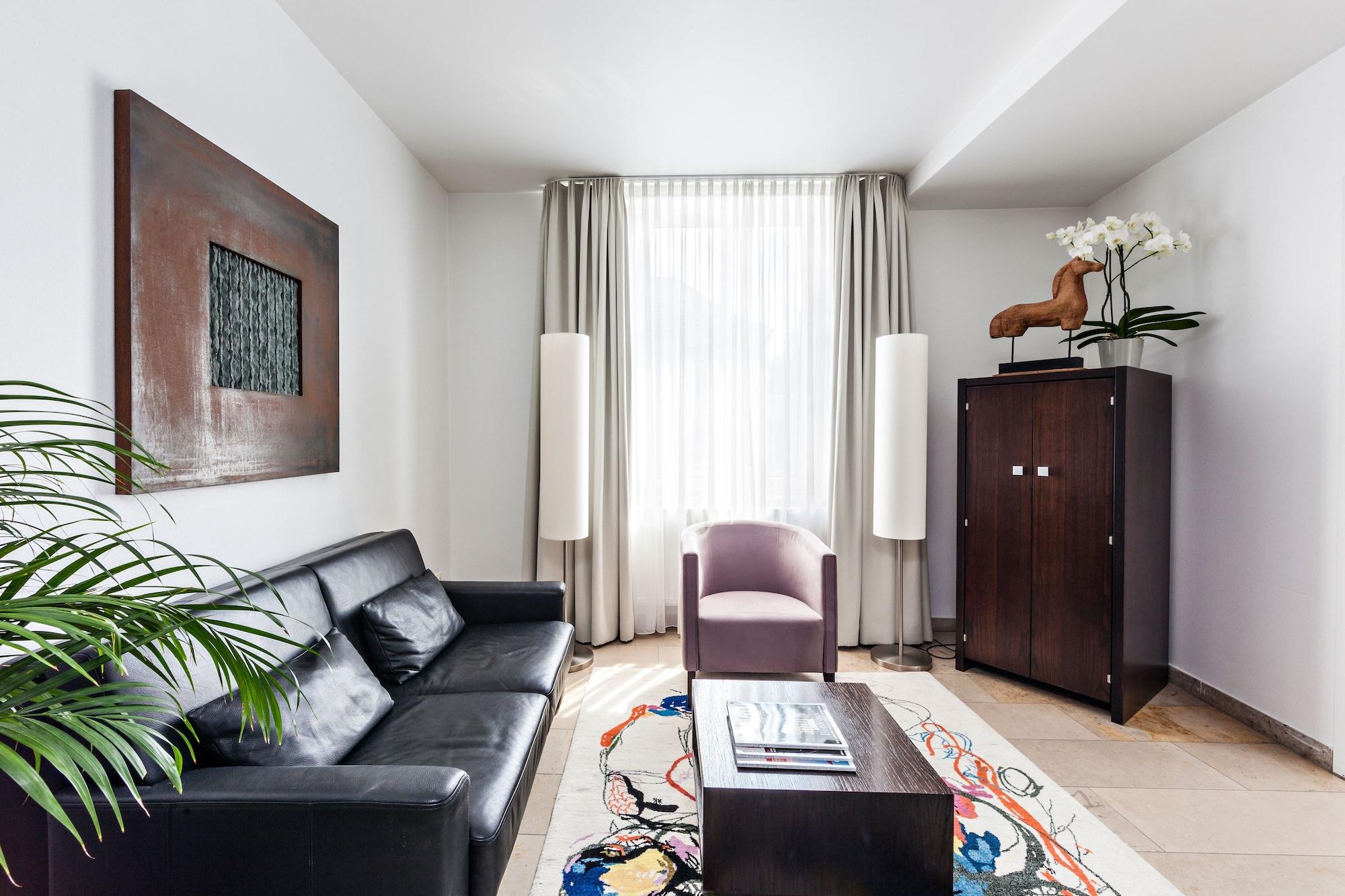 Burns Art Hotel Дюссельдорф Экстерьер фото