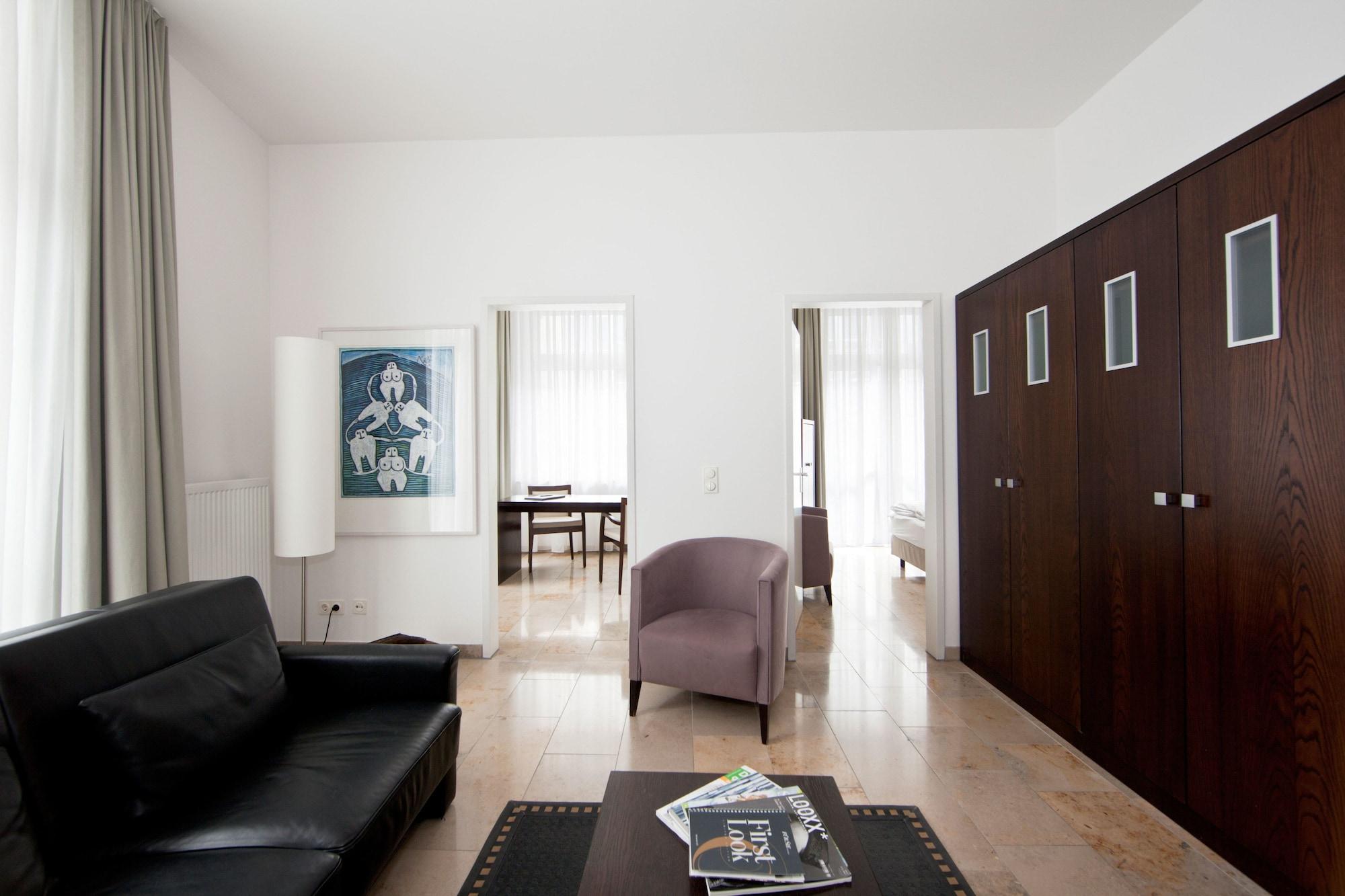 Burns Art Hotel Дюссельдорф Экстерьер фото